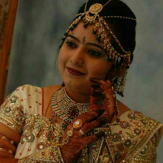 Madhavi Nayan Bajaniya profile image of Madhavi Nayan Bajaniya