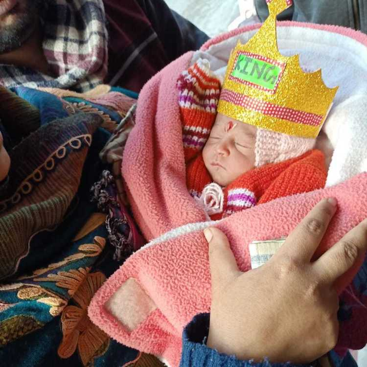 profile image of manali Saxena