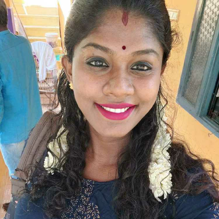 profile image of Vaishali Logeshwaran