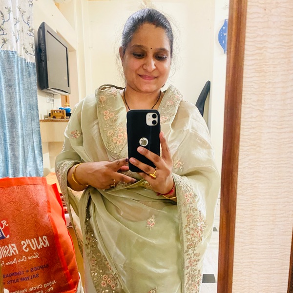 profile image of shreya