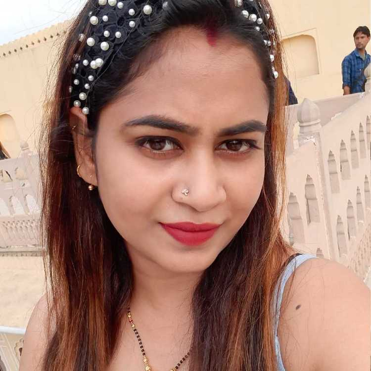 profile image of Pooja sharma