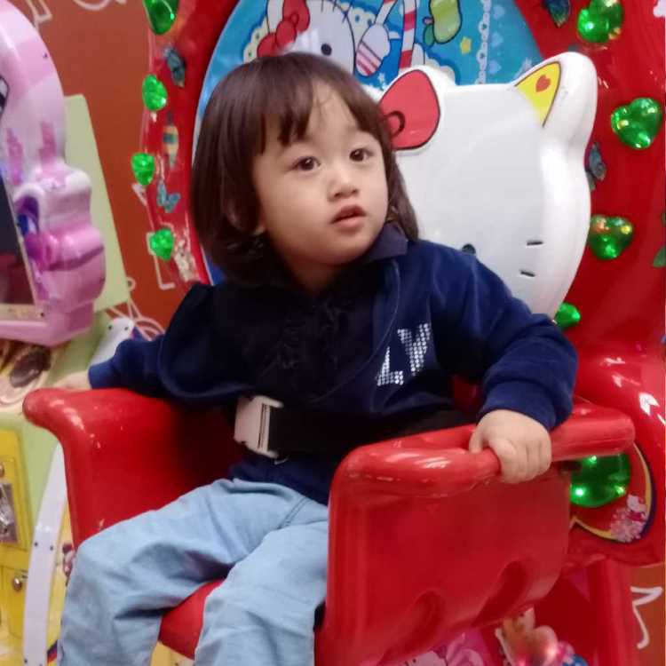 profile image of Pia