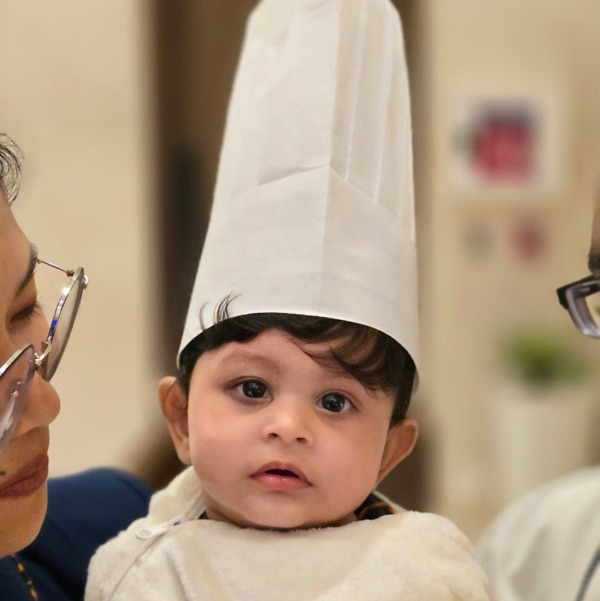 new baby profile image of new baby