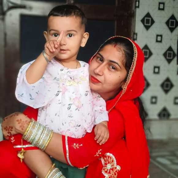 profile image of pooja