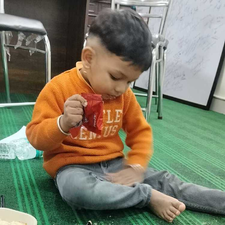 profile image of latha R