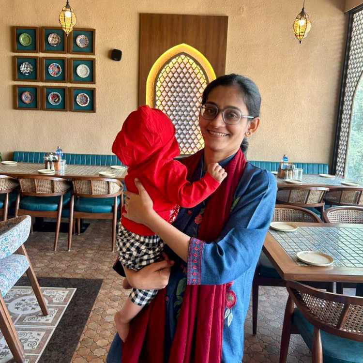 profile image of Azbah Pirzada