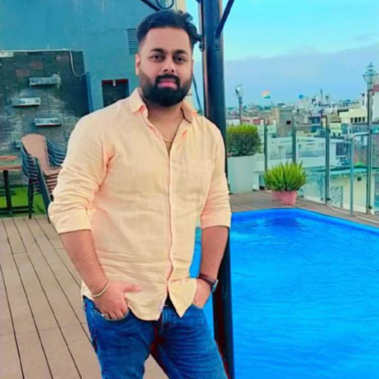 profile image of Suraj pandey