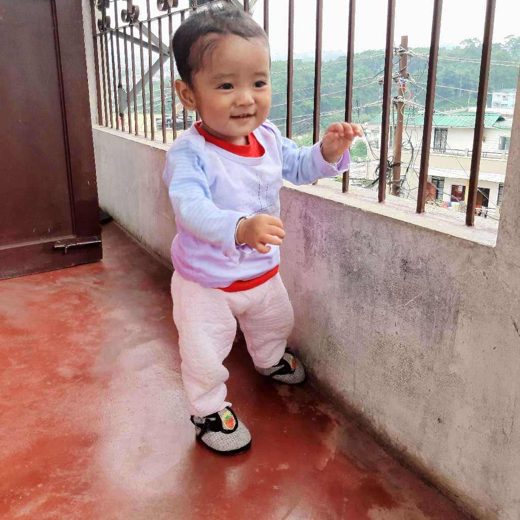 11 month old baby walking