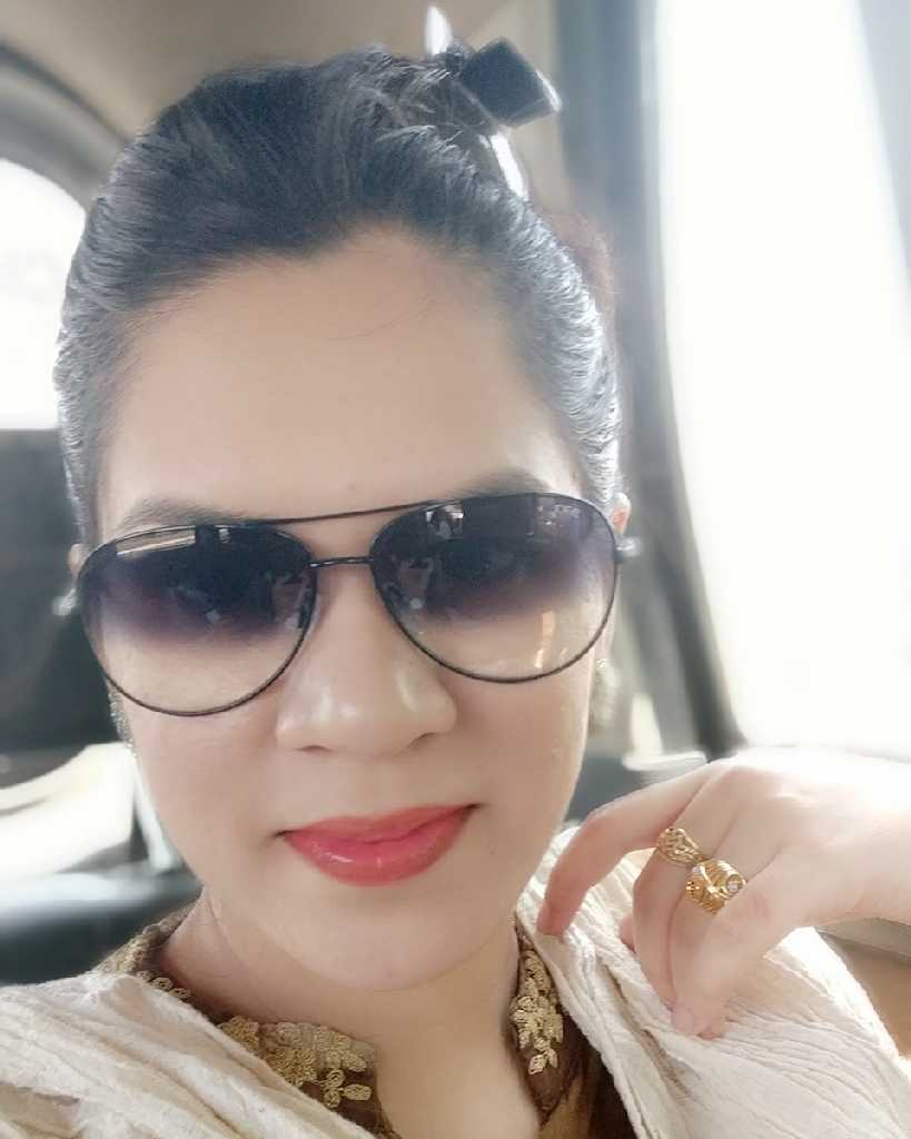 Shazmeen Ahmed profile image of Shazmeen Ahmed